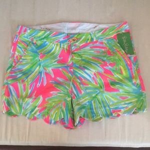 Lilly Pulitzer   NWT Buttercup shorts.  Size 4 .
